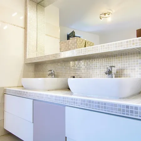 Sea & Olive - Modern Near דירה *