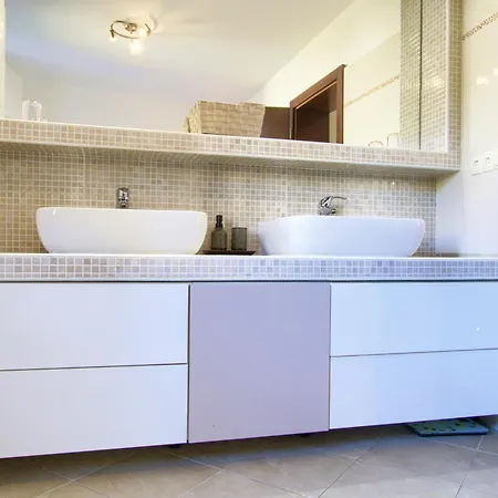 דירה Sea & Olive - Modern Near קאלי