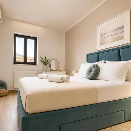 Sea & Olive - Modern Near