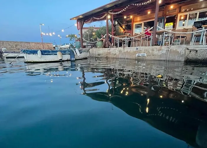 Sea & Olive - Modern Near Кали