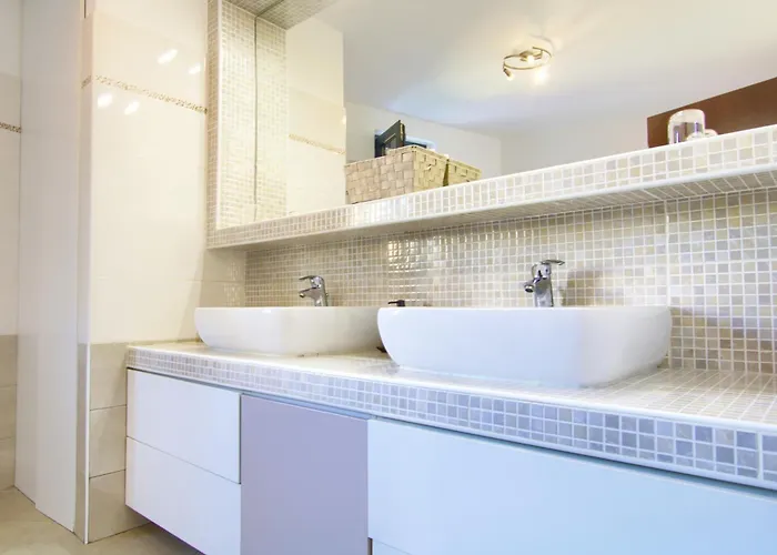 Sea & Olive - Modern Near Апартаменты *