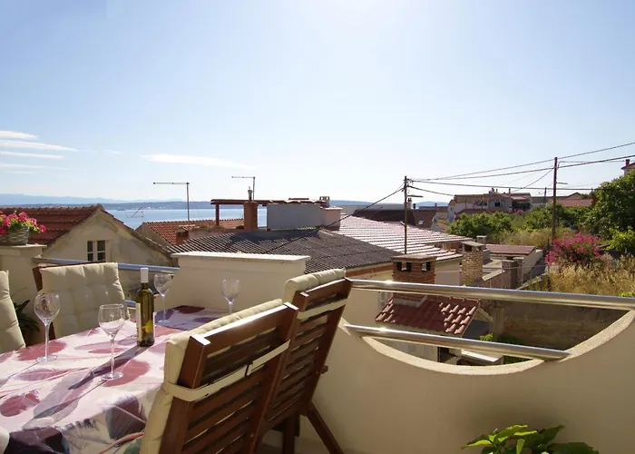 Sea & Olive - Modern Near كالي